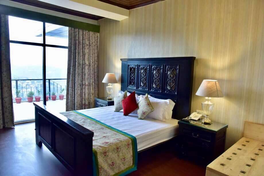 The Oaktree House Hotel Shimla Exterior photo