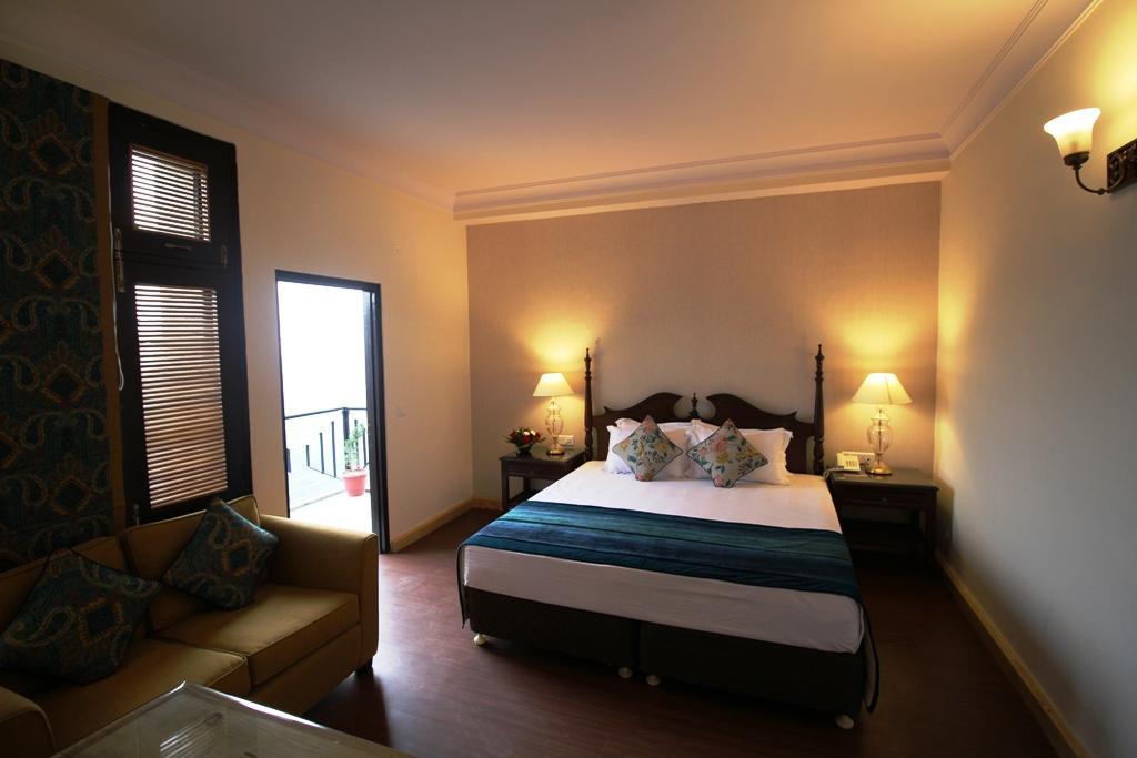The Oaktree House Hotel Shimla Exterior photo