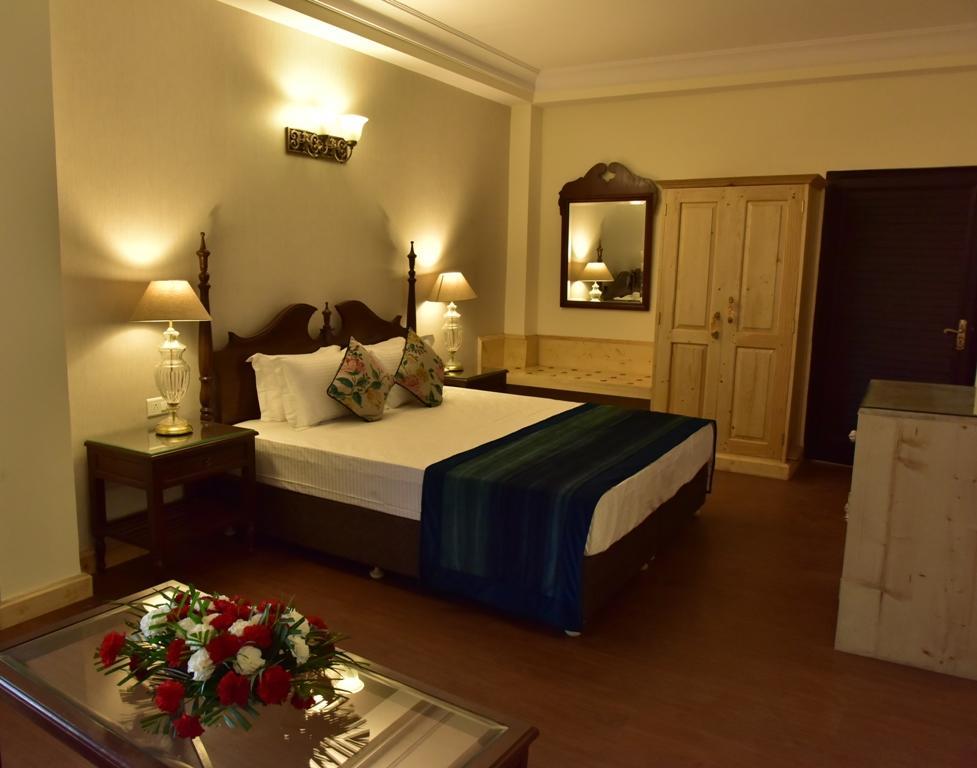 The Oaktree House Hotel Shimla Exterior photo