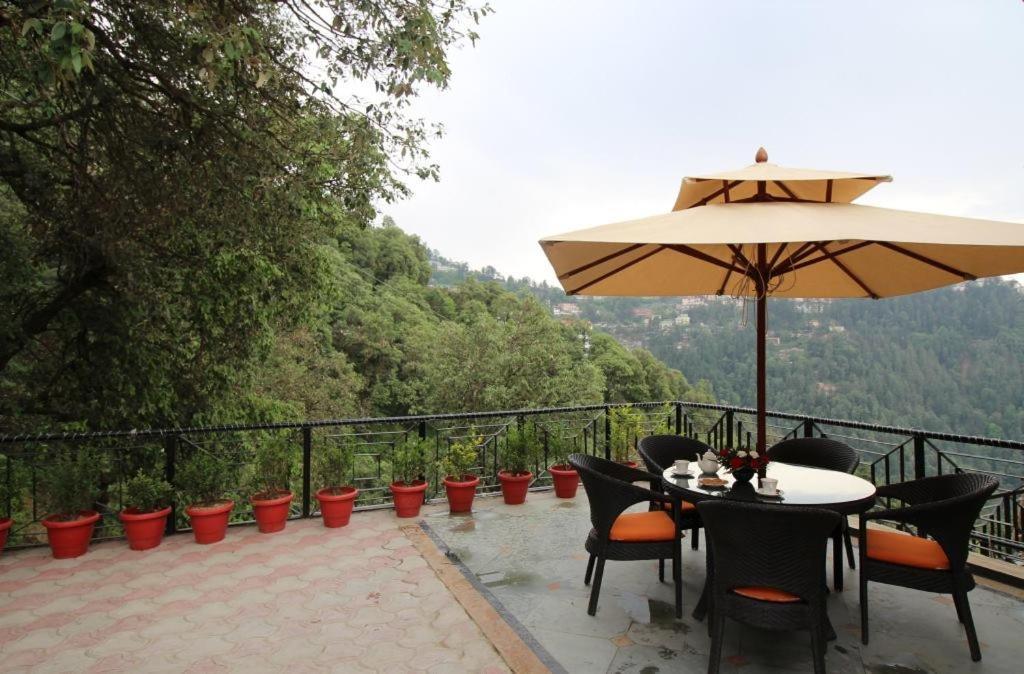 The Oaktree House Hotel Shimla Exterior photo